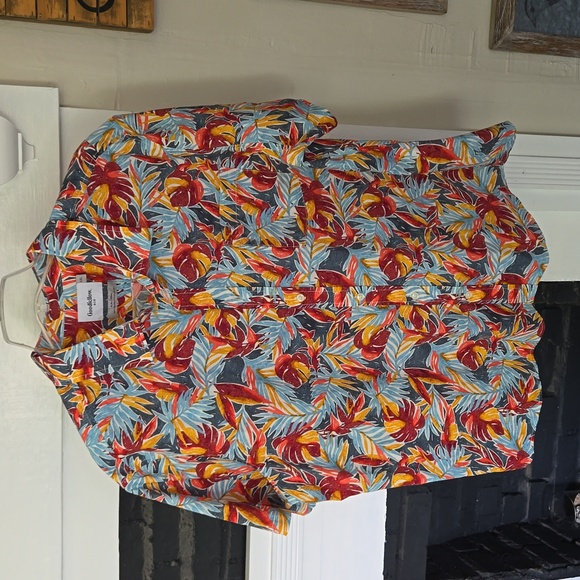 Goodfellow & Co Other - Goodfellow & Co tropical short sleeve shirt
